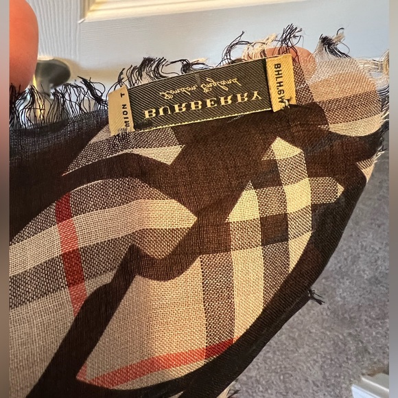 Burberry Giant Square Check Gauze Scarf - Picture 6 of 9